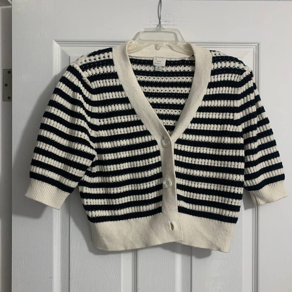 3/4 sleeves sweater